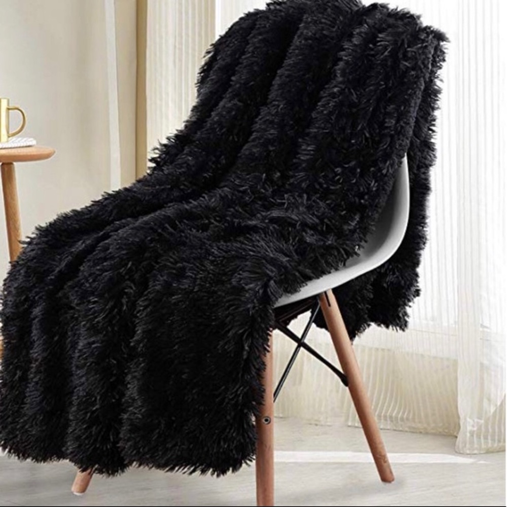 Black soft faux fur blanket New 50x60